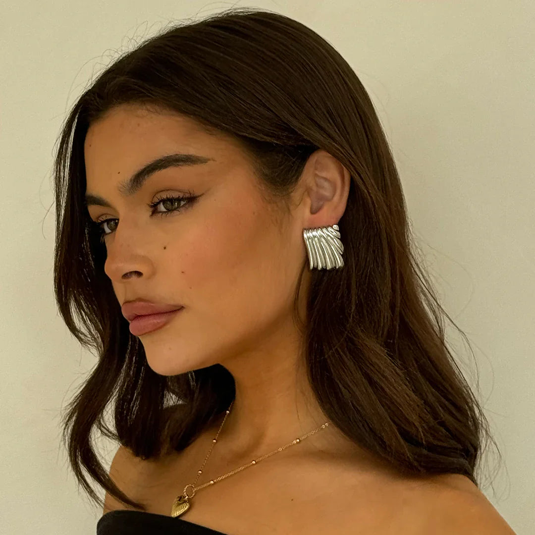 Boucles d'oreilles clous ondulées
