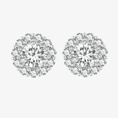 Clous d'oreilles halo en moissanite étincelante