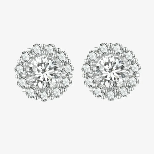 Clous d'oreilles halo en moissanite étincelante