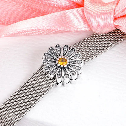 Breloque en maille marguerite