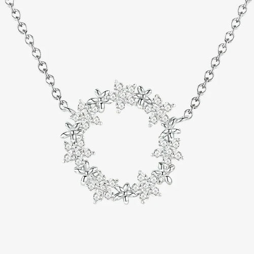 Collier fleuri étincelant